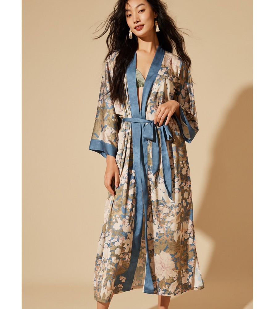 Floral Pattern with Blue Binding Kimono Robe