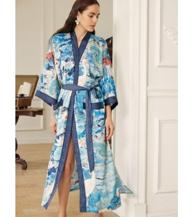 Lotus and Crane Pattern Kimono Robe